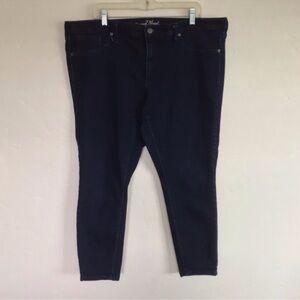 Universal Thread Dark Wash Mid Rise Jeggings Size 18 Short